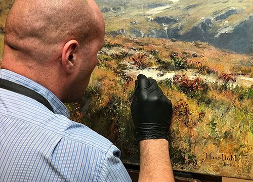 Malerikonservering: Når kunst trenger profesjonell omsorg